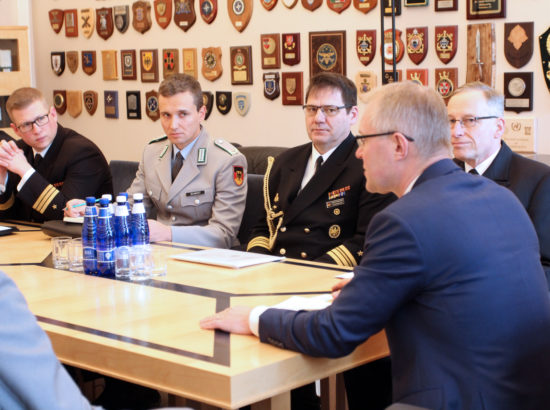 Riigikaitsekomisjoni esimees kohtus Saksamaa Bundeswehri juhtimis- ja staabikolledži õppuritega